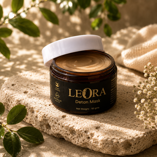 Leora Brightening Detan Pack Sun-kissed skin, beautifully restored